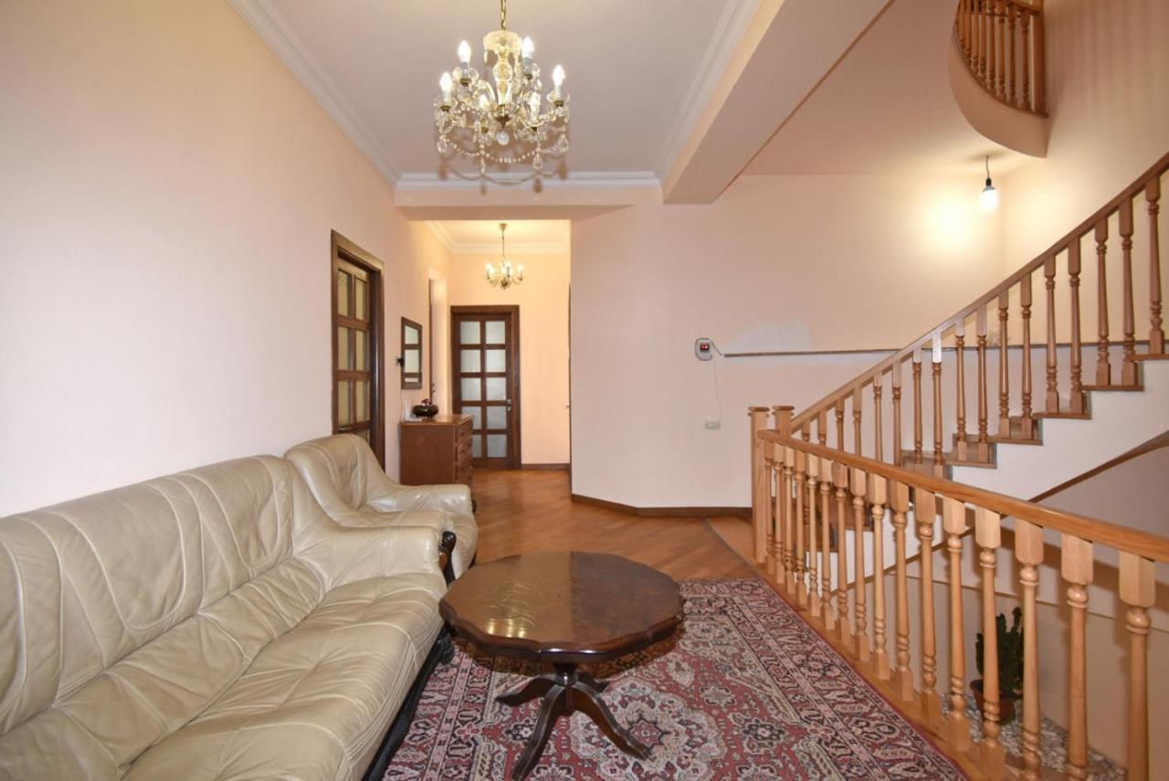 Homestay At City Center يريفان المظهر الخارجي الصورة